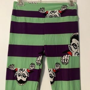 Lularoe OS leggings Halloween vampire, never worn